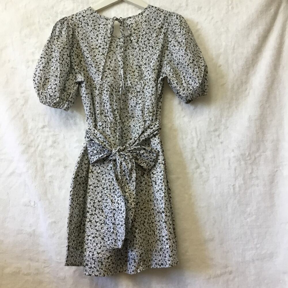 Banana Republic Floral Puff-Sleeve Belted Cotton Dress - Picture 3 of 9